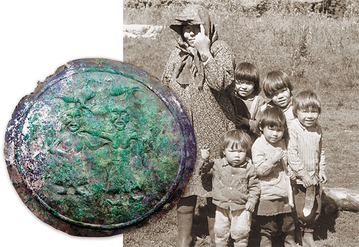 Copper tinned badge depicting a family scene. Private collection. The Mansi who live in the village of Turvat-Paul, 1990. Photo by A. Baulo