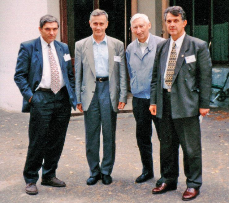 1998. Former pioneers are now top officers: members of the Russian Academy of Sciences V. V. Parkhomchuk, A. N. Skrinsky, I. N. Meshkov, and N. S. Dikanskii are participants of the conference on electron cooling at the Joint Institute for Nuclear Research  (Dubna)