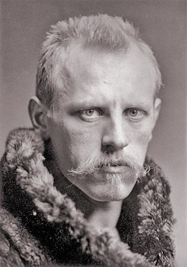 Fridtjof Nansen in 1896, after returning from the Arctic. Photo by Henry Van der Weyde. Public domain