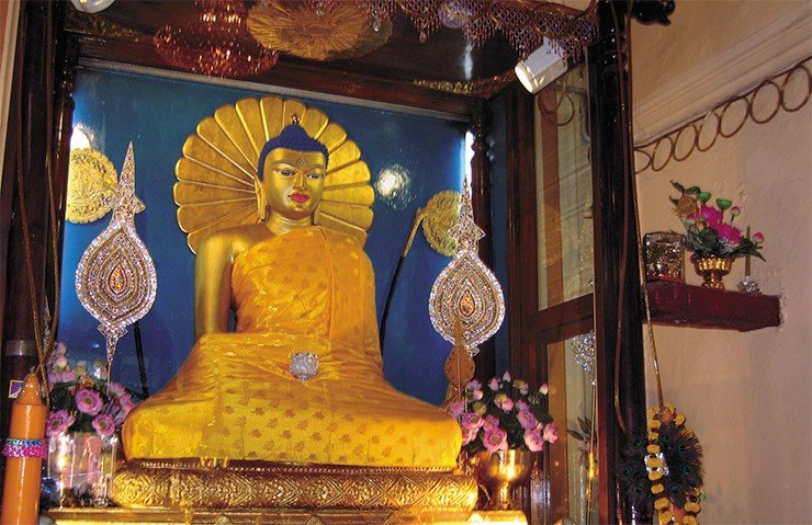«Самовозникший» образ Будды в храме Махабодхи в Бодхгайе на месте Просветления Будды