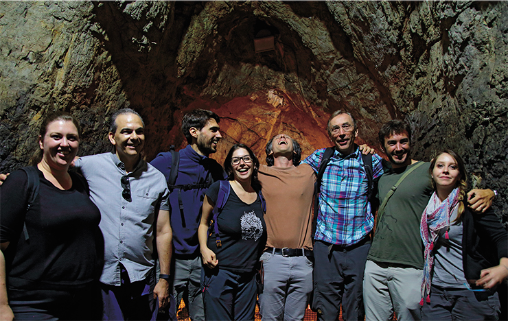 Excursion in Denisova Cave. Center: Viviane Slon, a paleogeneticist from Prof. S. Pääbo’s laboratory. Her presentation was devoted to the sensational results of Denisova-11 DNA sequencing. Altai Mountains, 2018