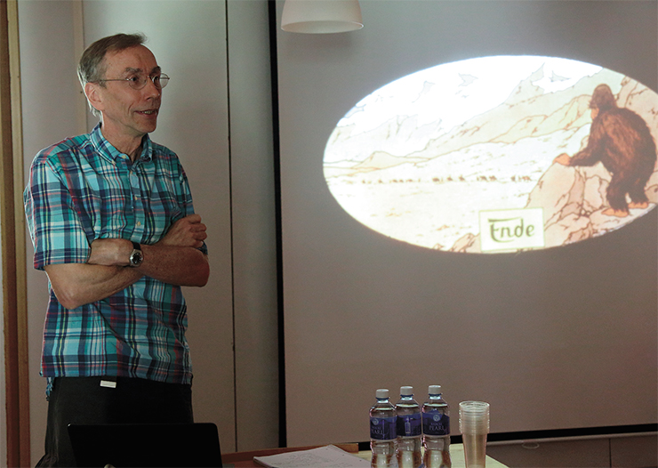 The ancient DNA extracted from the human fossil remains from the Denisova Cave was studied by the researchers of the laboratory led by Prof. S. Pääbo, Max Planck Institute for Evolutionary Anthropology (Leipzig, Germany). On the photo: S. Pääbo talking at the international archaeological symposium. Gorny Altai, July 2018. Photo by S. Zelensky