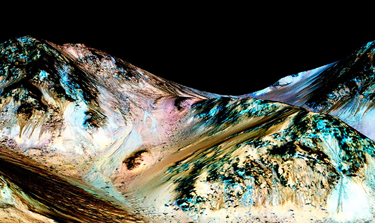 Химическое разнообразие марсианской поверхности. Оттенки цвета соответствуют разному минеральному составу (NASA)