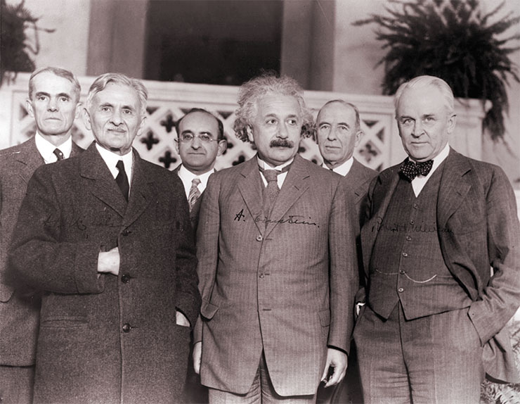 Outstanding scientists of the 20th century. Left to right: astronomer Walter Sydney Adams; physicist Albert Michelson (Nobel Prize in Physics); mathematician Walther Mayer, Einstein’s assistant (“Einstein’s calculator”); physicist Albert Einstein (Nobel Prize in Physics); historian Max Farrand; physicist Robert Andrews Millikan (Nobel Prize in Physics). 1931. © Smithsonian Institution