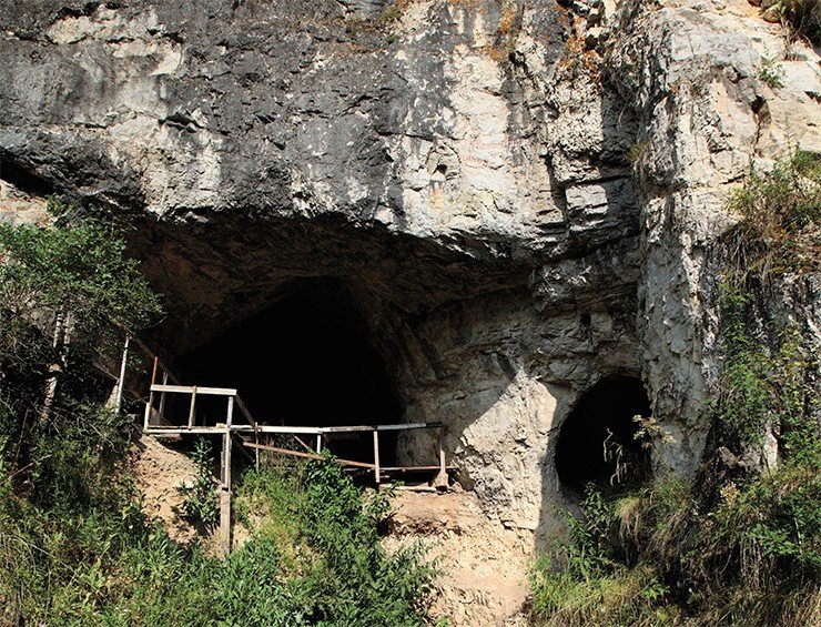 Денисова пещера около 300 тыс. лет надежно хранит древнюю историю Алтая