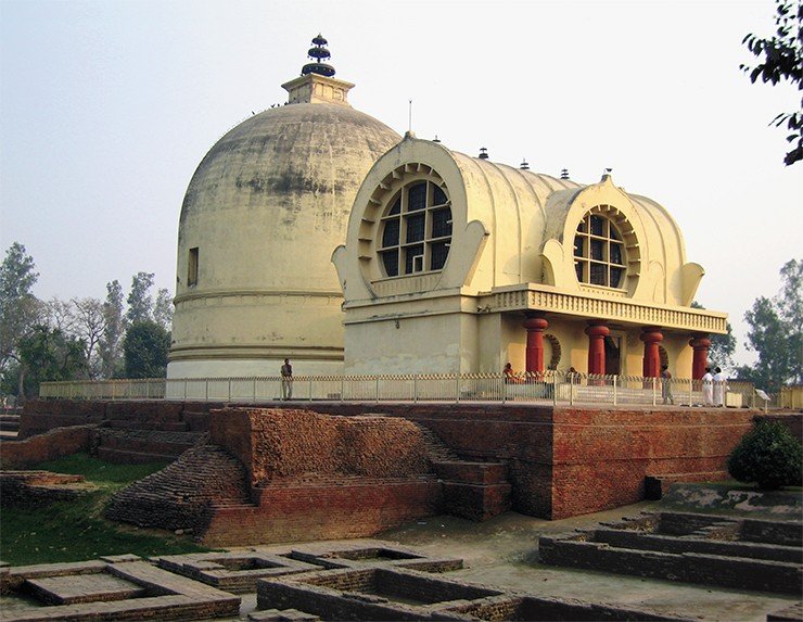 Храм паринирваны Будды. Кушинагара