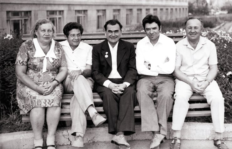 Institute management, 1970: L. K. Antipova (academic secretary), R. I. Salganik, D. K. Belyaev, V. K. Shumnyi, V. I. Molin