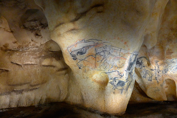 Композиция из пещеры Шове. Изображение львов и носорогов. 2016 г.