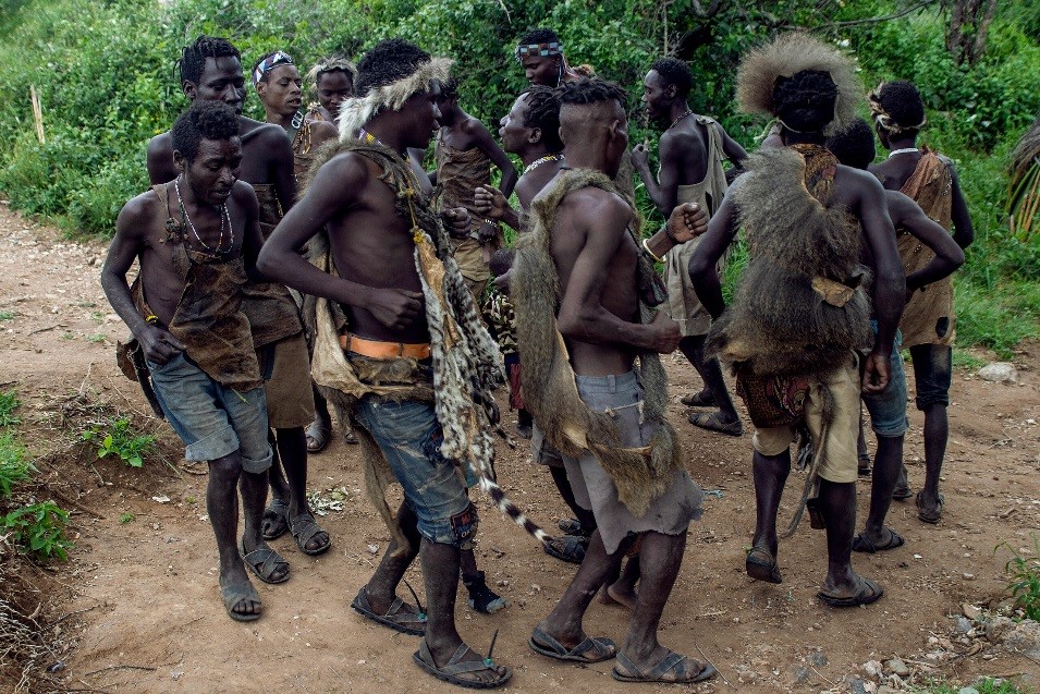 Традиционный танец народа хадза. Танзания. © CC BY-SA 4.0 DEED/Calvin pro7