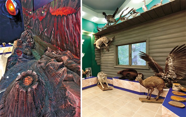 Left: this part of the new exposition at the Baikal Museum details the Earth surface formation in the Archean. On right: virtual bears are wandering outside the display window of a log house...