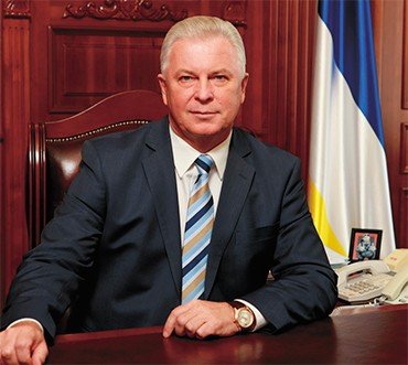 Главой Республики Бурятия В.В. Наговицын. © Правительство Республики Бурятия