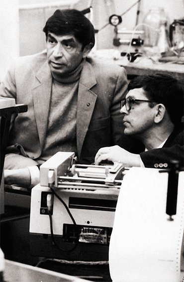 Future Academicians Lev Sandakhchiev and Mikhail Grachev. 1985. Photo by A. Polyakov, photo archive of the Siberian Branch of the Russian Academy of Sciences