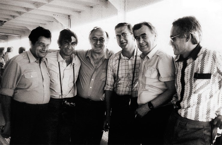 The meeting of the Council for Biological Sciences on Lake Baikal: R. I. Salganik, L. S. Sandakhchiev, I. Yu. Koropachinskii, V. I. Evsikov, D. K. Belyaev, and M. V. Vysotskii (left to right). 1982
