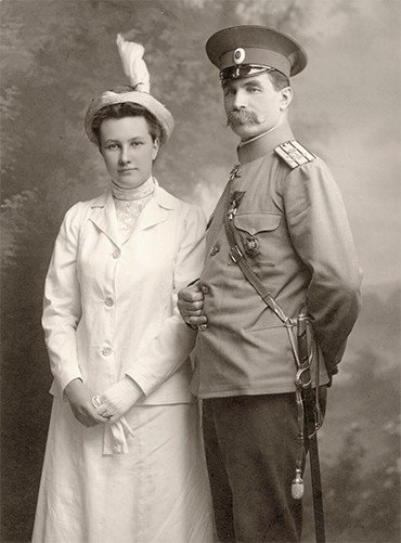 В 1912 г. Лиля Пушкарева стала Елизаветой Козловой – женой знаменитого путешественника и географа П. К. Козлова