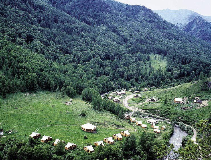 The pride of the Institute of Archaeology and Ethnography, SB RAS, a research camp near the Denisova Cave in the Anui Valley in the Altai. Photo by M. Shunkov