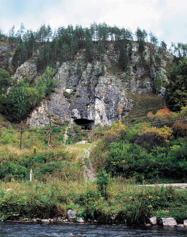 Денисова пещера – надежное хранилище древней истории Алтая. Фото М. Шунькова