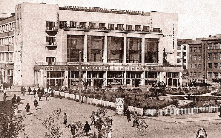 Площадь Ленина в центре Новосибирска, 1920-е гг. Архив Музея города Новосибирска