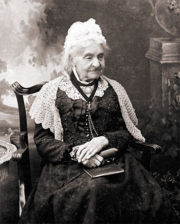 Англичанка Маргарет Энн Неве, родившаяся в 1792 г., умерла в 1903 г., за месяц до своего 111-летия. Сообщалось, что до 105 лет она никогда не болела, а в возрасте 110 лет поднялась на дерево, чтобы сорвать яблоко. Фото от 14 июля 1902 г. Public Domain  