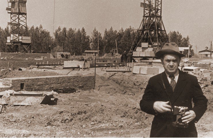 Как директор ИХКиГ Ковальский не пропускал ни одного этапа строительства зданий института