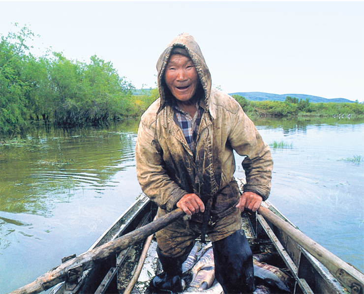 Рыбный промысел – одно из основных занятий коряков. Фото Я. Оелкера