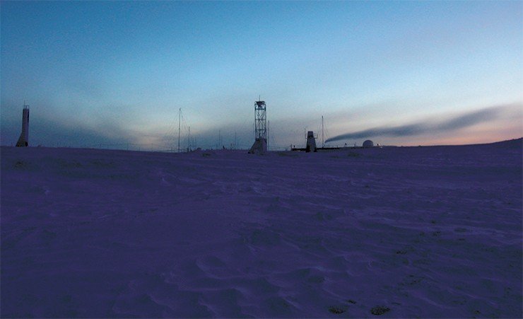 Внутриконтинентальная антарктическая станция «Восток» расположена в ледяной пустыне, где нет ничего живого 