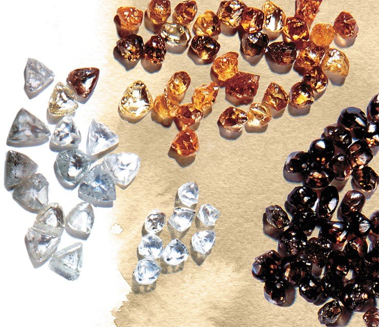 Алмазы разного цвета из кимберлитов Якутии