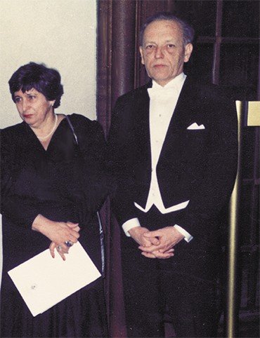 В. А. Коптюг с супругой были приглашены на празднование 250-летия Шведской Королевской академии наук. Стокгольм, 1989 г.